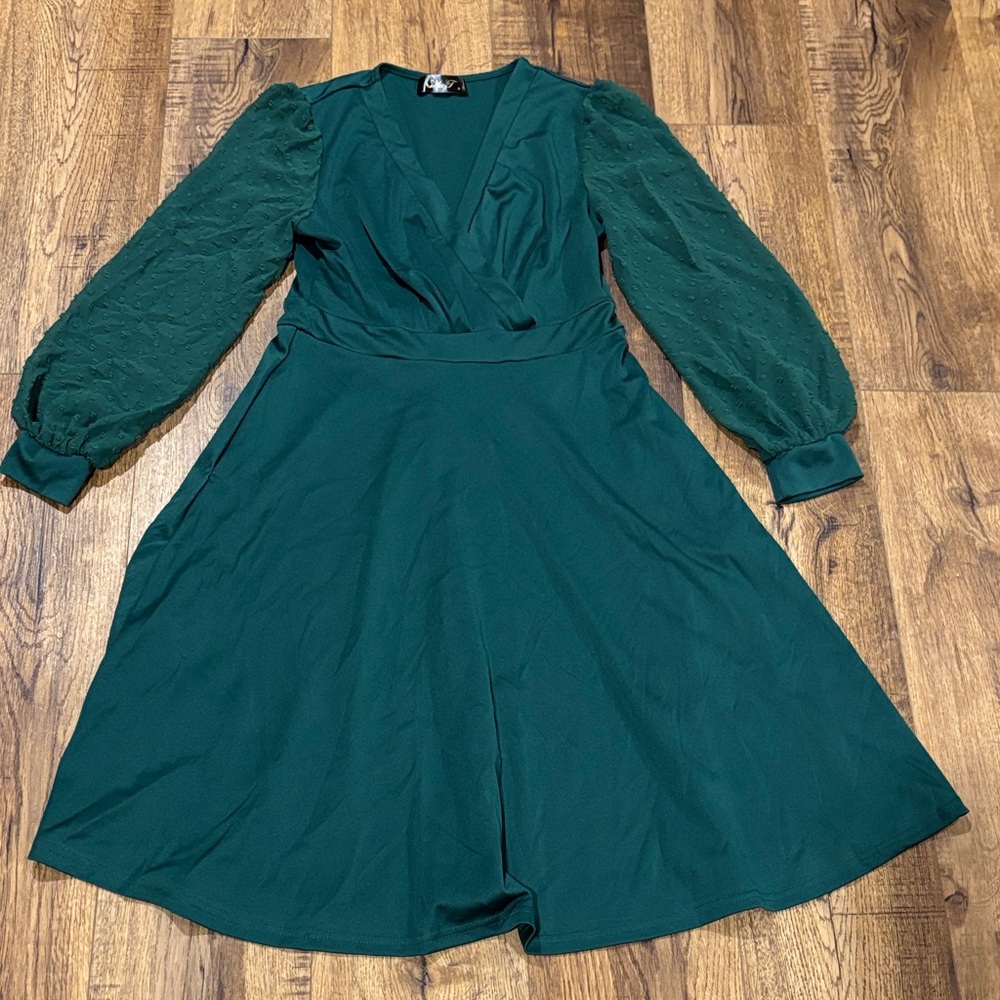 🌈Seta T Emerald Green Long Sleeve Dress🌈